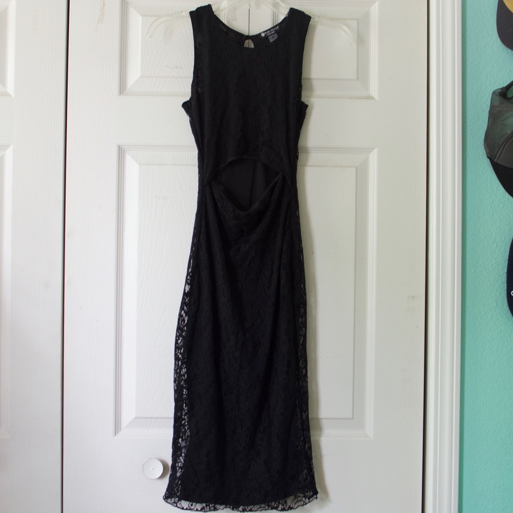 Maite Perroni Stretchy Black Lace Midi Dress